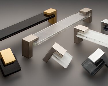 Seitto Affinity glass and metal combination kitchen cabinet handles